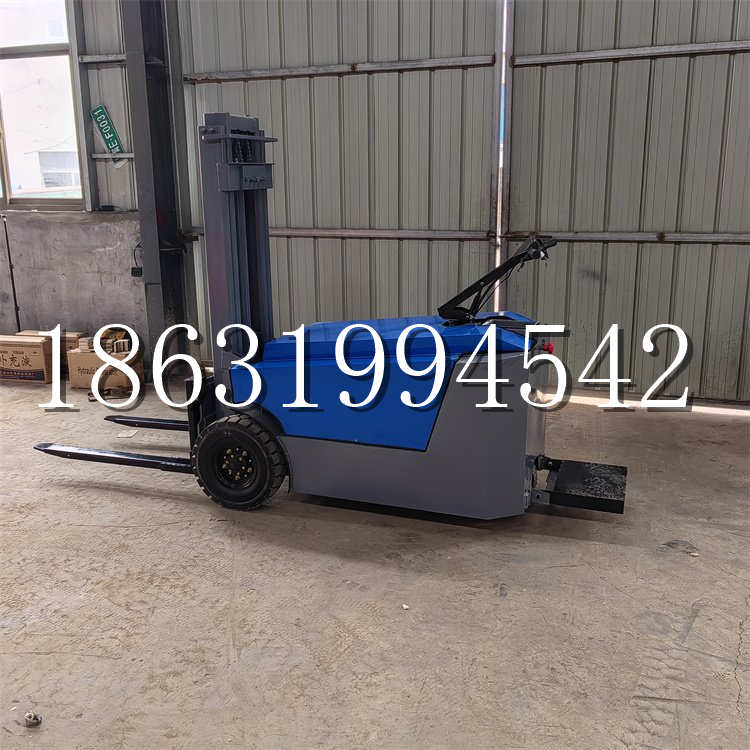 恒山区全电动叉车插腿式堆高车液压装卸车1.5吨升高小型站驾式铲车